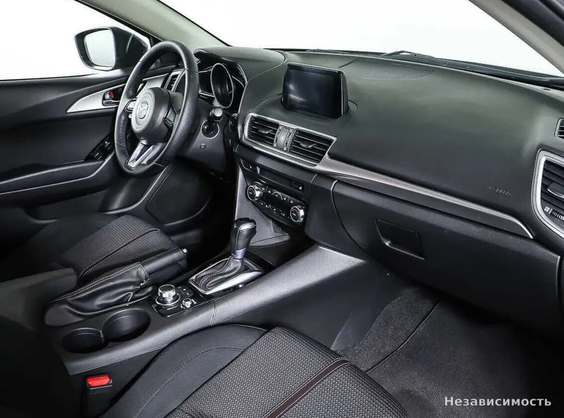 Mazda 3 2017 с пробегом — фото 9