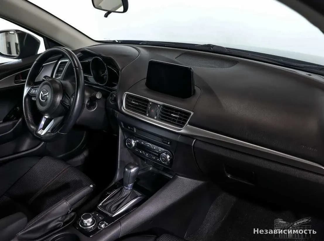 Mazda 3 2017 с пробегом — фото 8