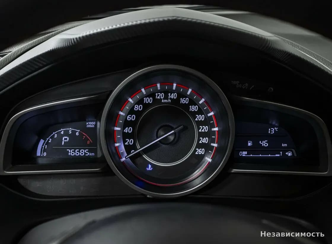 Mazda 3 2015 с пробегом — фото 9