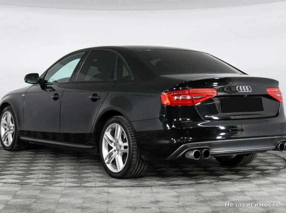 Audi A4 2014 с пробегом — фото 7