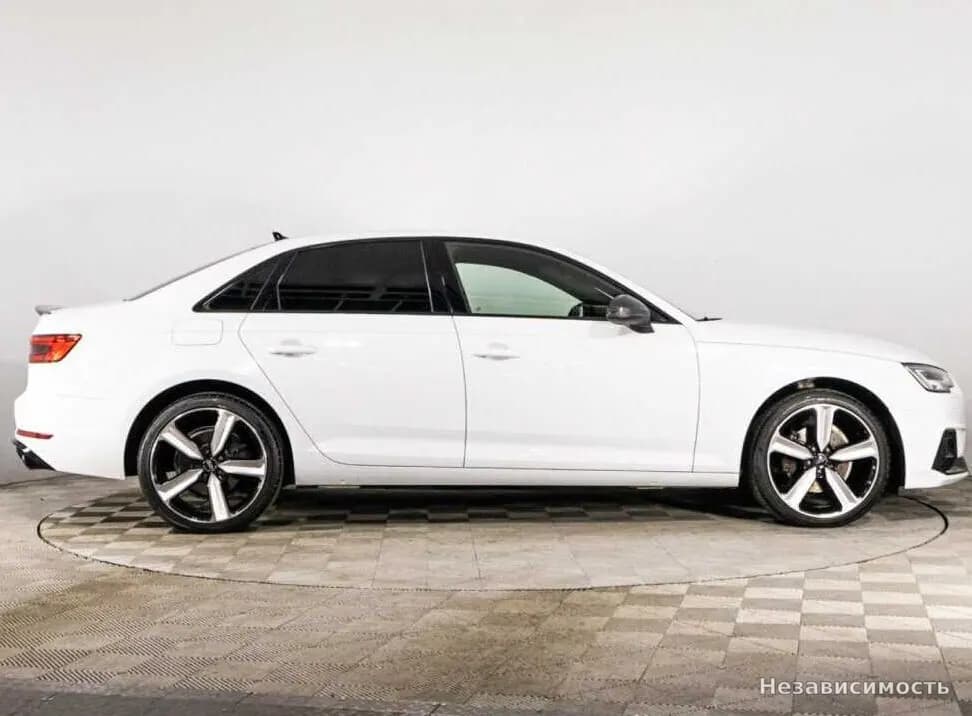 Audi A4 2017 с пробегом — фото 4