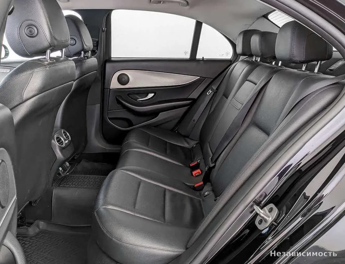 Mercedes-Benz E-Класс 2018 с пробегом — фото 10