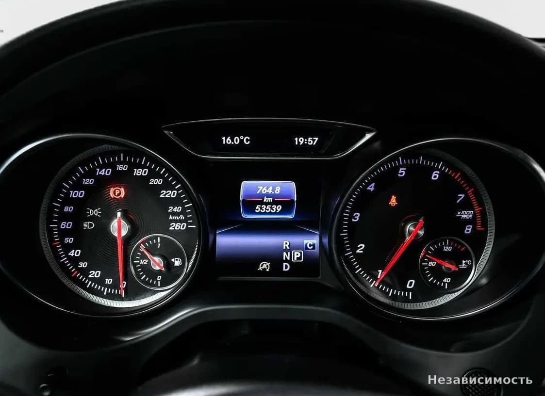 Mercedes-Benz GLA 2018 с пробегом — фото 10