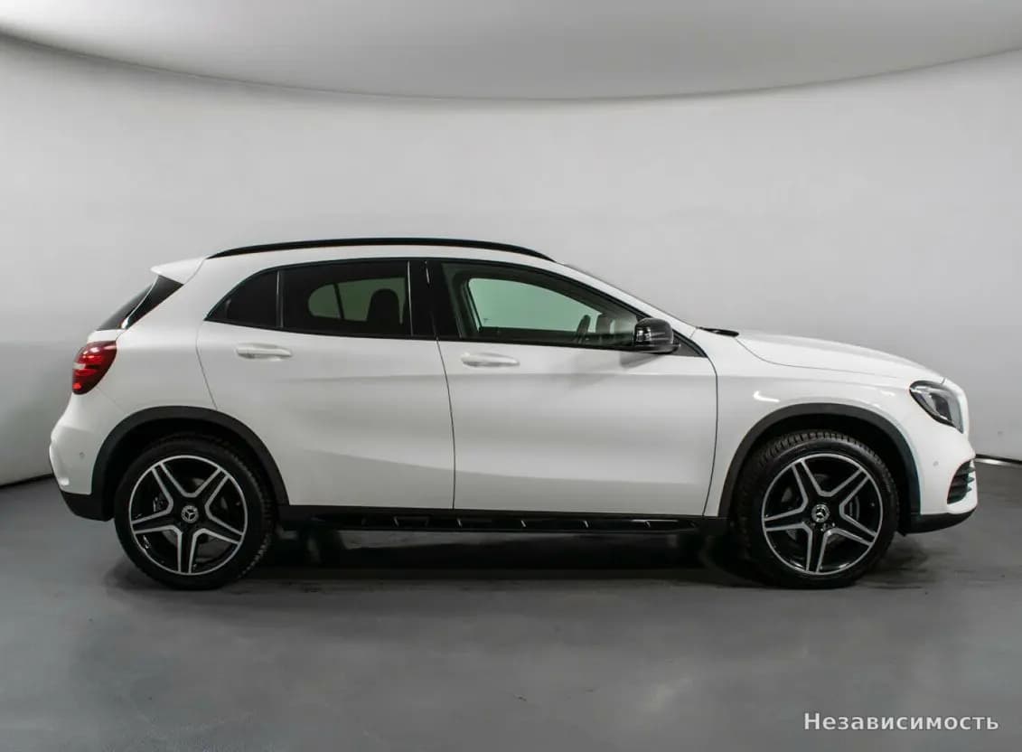 Mercedes-Benz GLA 2018 с пробегом — фото 4