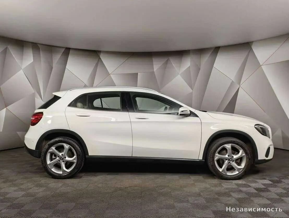 Mercedes-Benz GLA 2019 с пробегом — фото 6