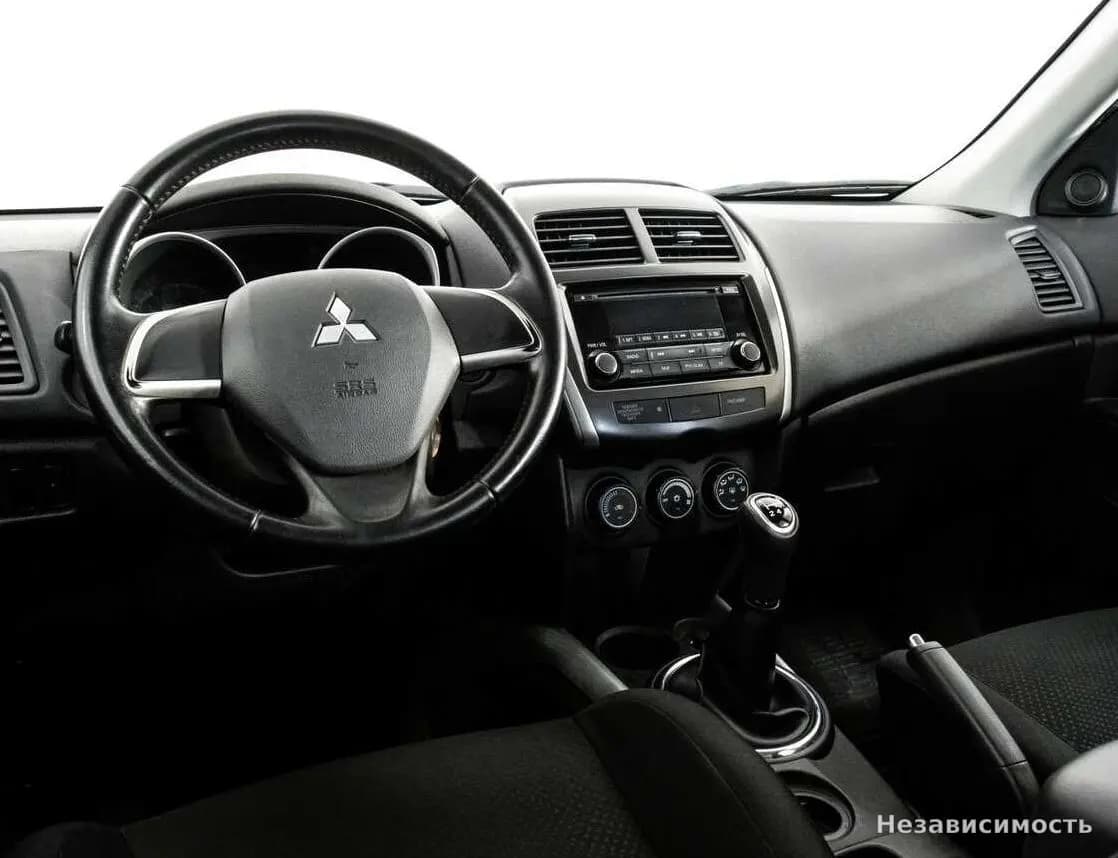 Mitsubishi ASX 2013 с пробегом — фото 9