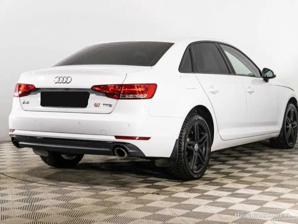 Audi A4 2015 с пробегом — фото 5