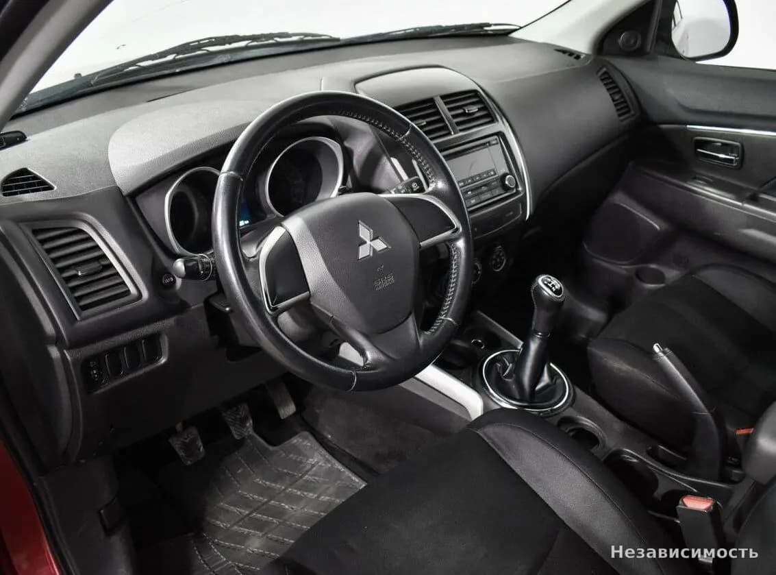 Mitsubishi ASX 2013 с пробегом — фото 9