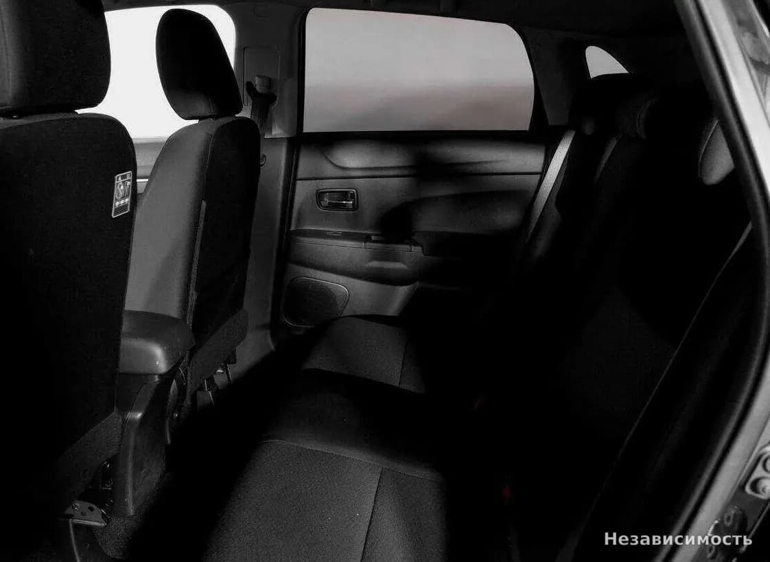 Mitsubishi ASX 2012 с пробегом — фото 9
