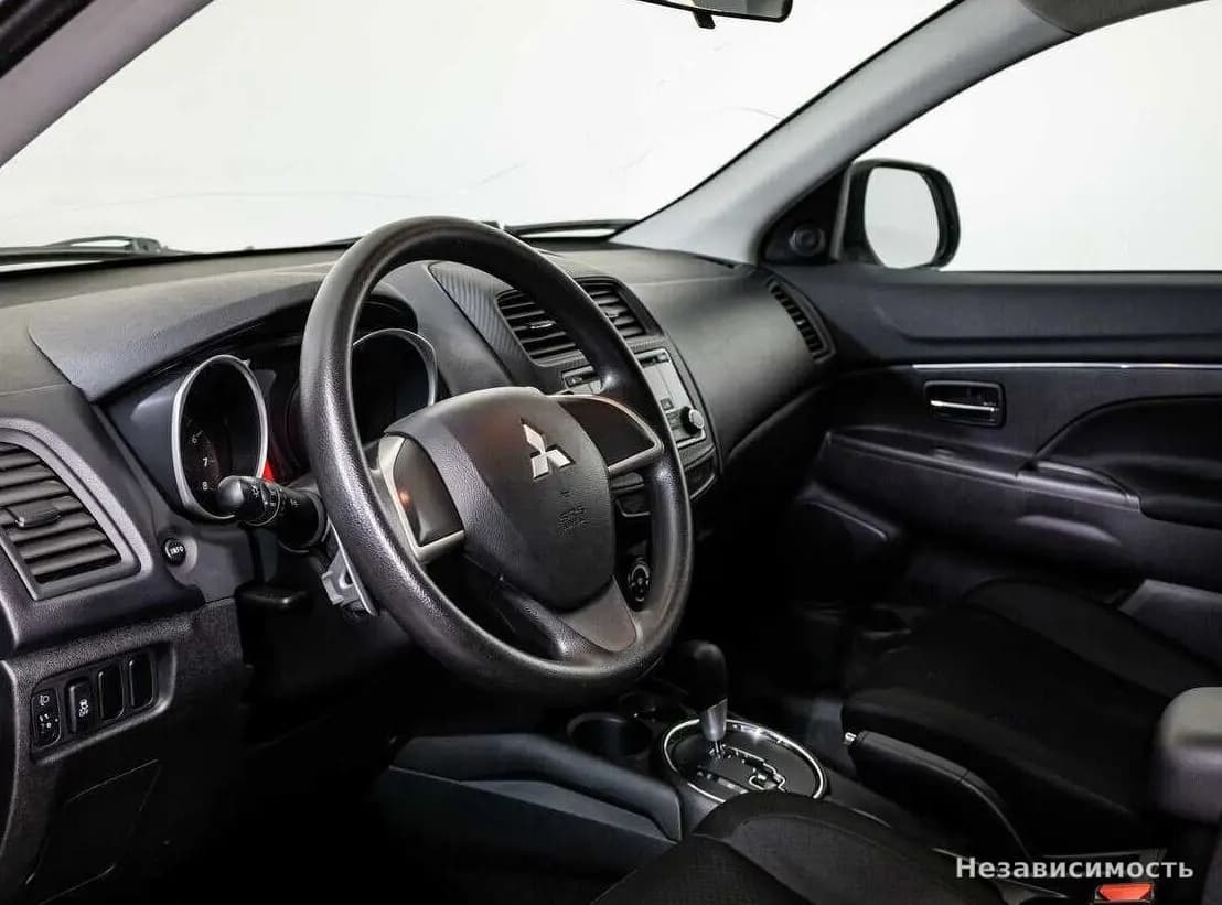 Mitsubishi ASX 2015 с пробегом — фото 10
