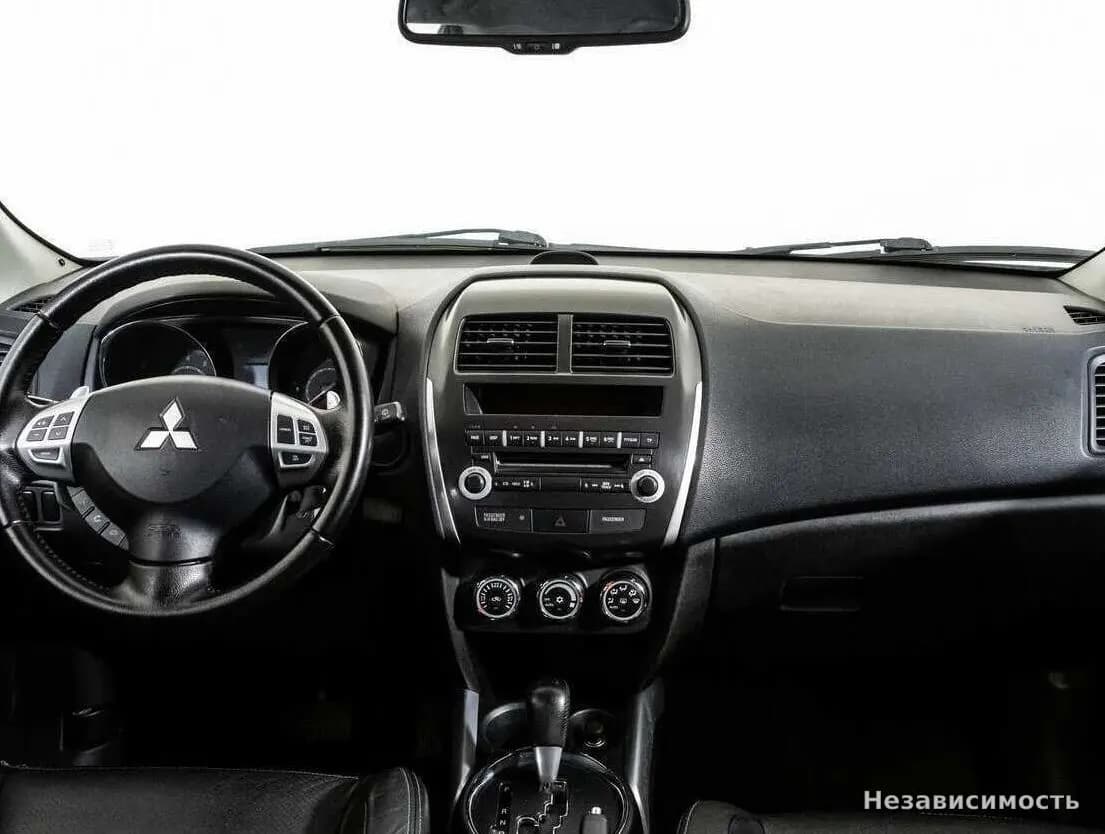 Mitsubishi ASX 2012 с пробегом — фото 10