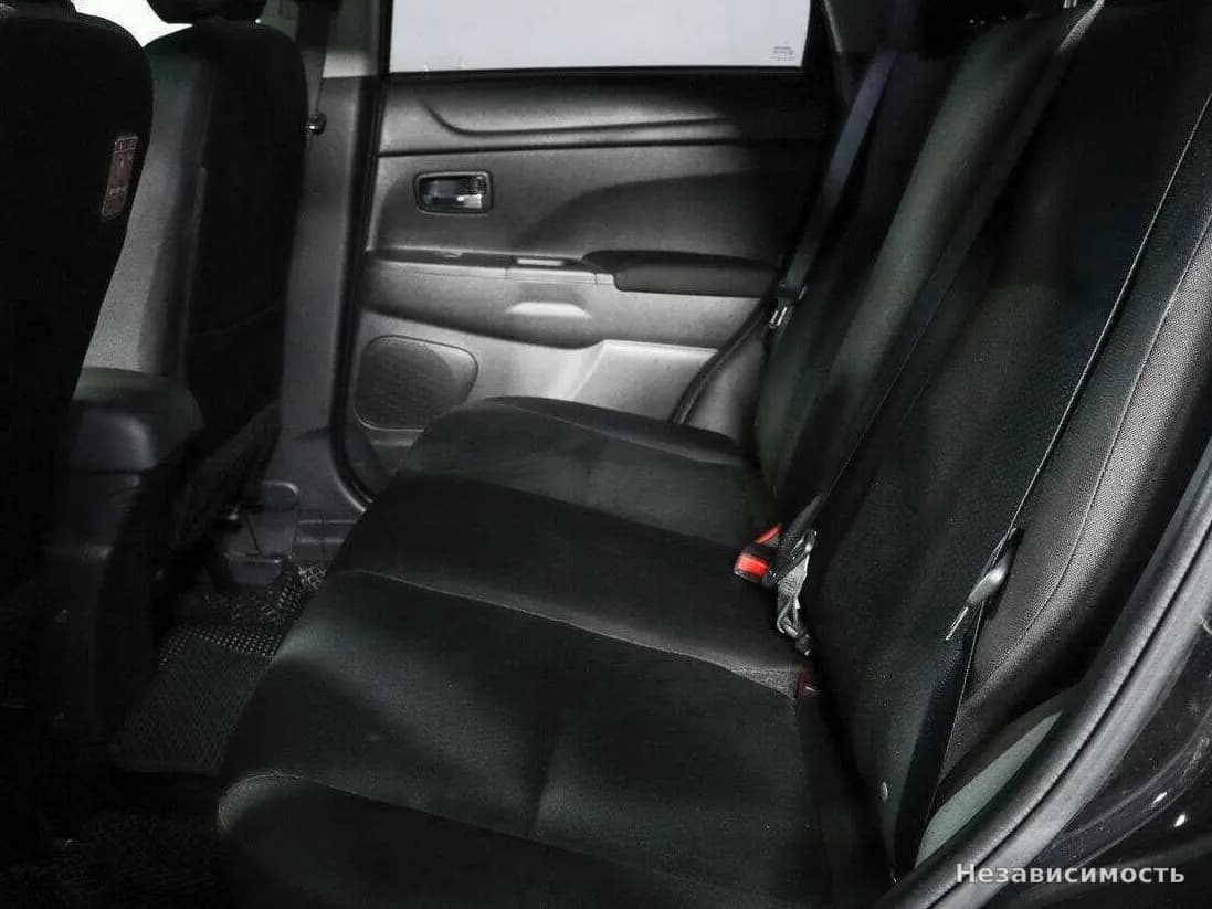 Mitsubishi ASX 2013 с пробегом — фото 10