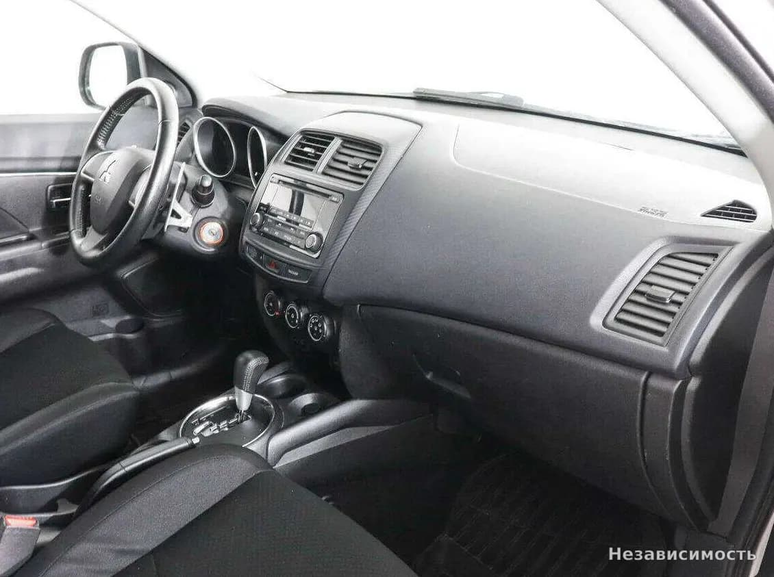Mitsubishi ASX 2014 с пробегом — фото 10