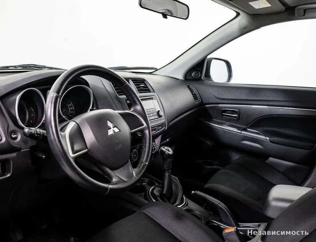 Mitsubishi ASX 2014 с пробегом — фото 10