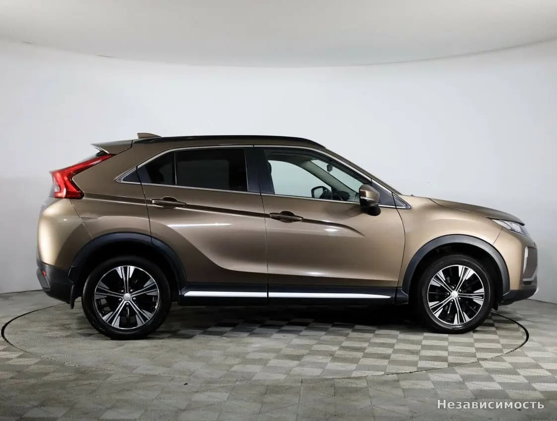 Mitsubishi Eclipse Cross 2019 с пробегом — фото 6