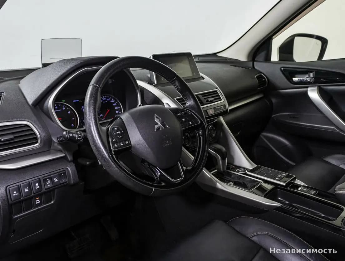 Mitsubishi Eclipse Cross 2018 с пробегом — фото 9