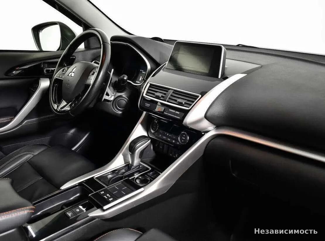 Mitsubishi Eclipse Cross 2018 с пробегом — фото 9