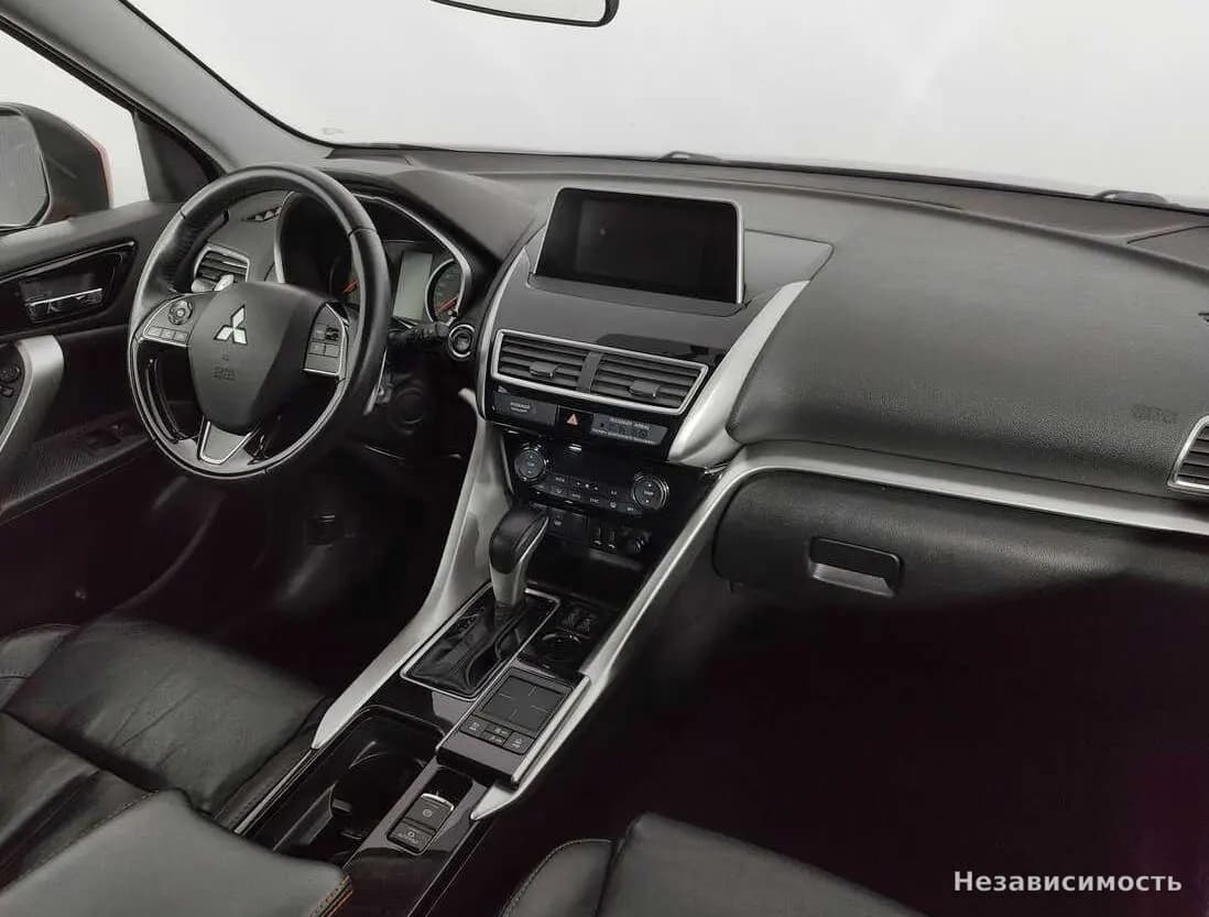 Mitsubishi Eclipse Cross 2018 с пробегом — фото 9