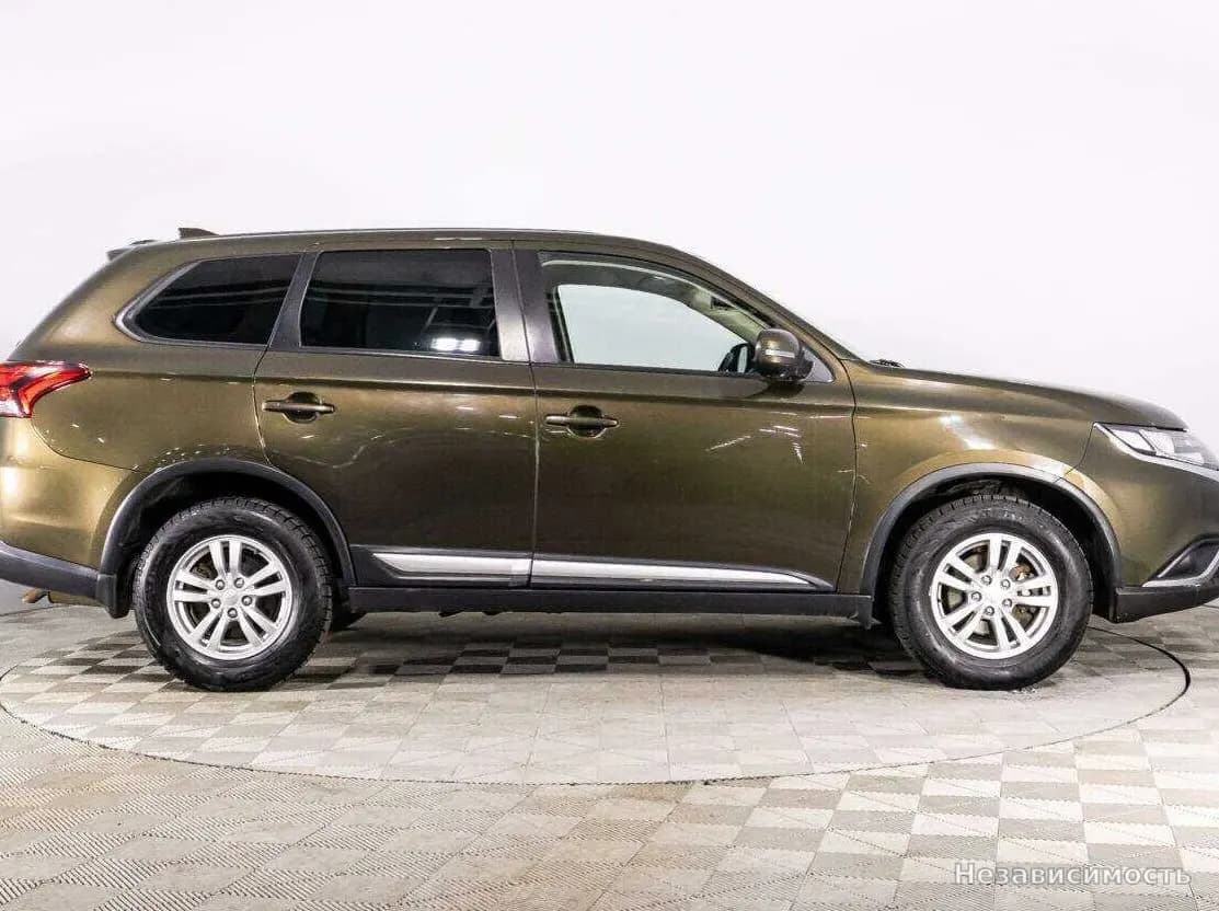 Mitsubishi Outlander 2019 с пробегом — фото 4