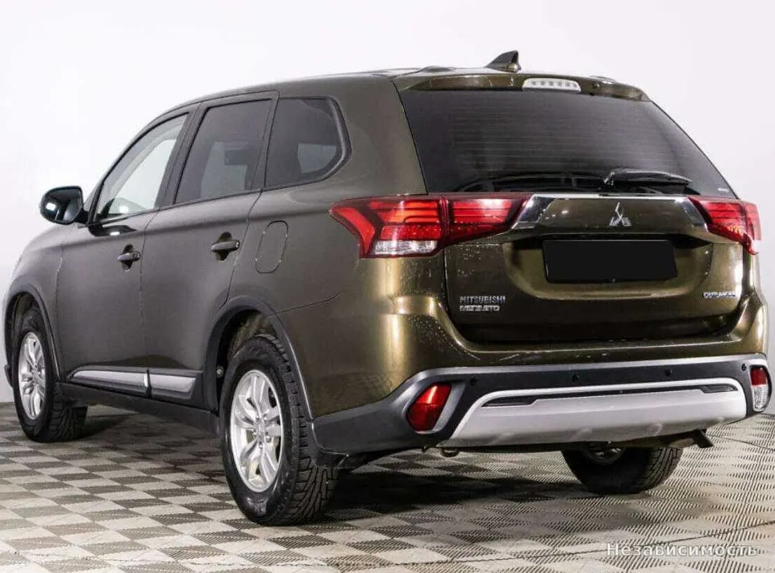 Mitsubishi Outlander 2019 с пробегом — фото 7
