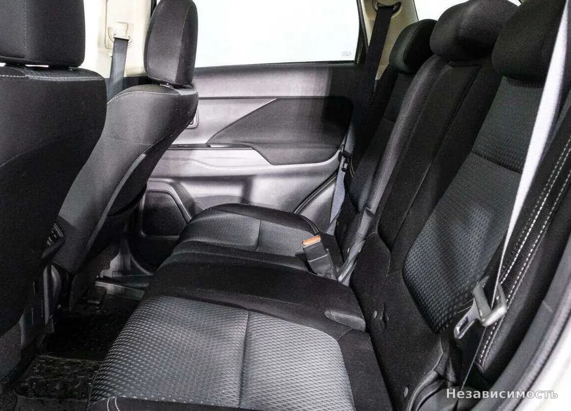 Mitsubishi Outlander 2019 с пробегом — фото 10