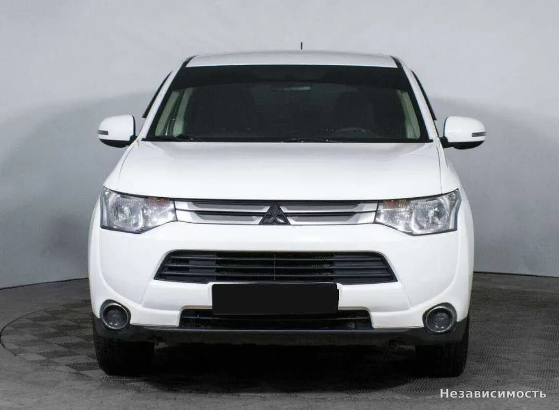 Mitsubishi Outlander 2014 с пробегом — фото 2
