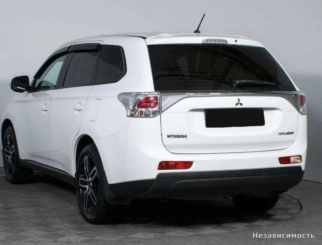 Mitsubishi Outlander 2014 с пробегом — фото 6