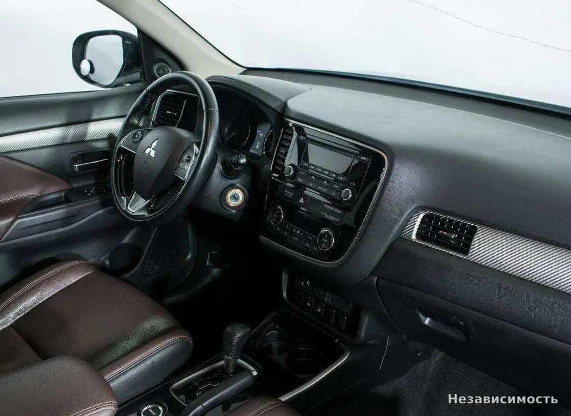 Mitsubishi Outlander 2017 с пробегом — фото 8