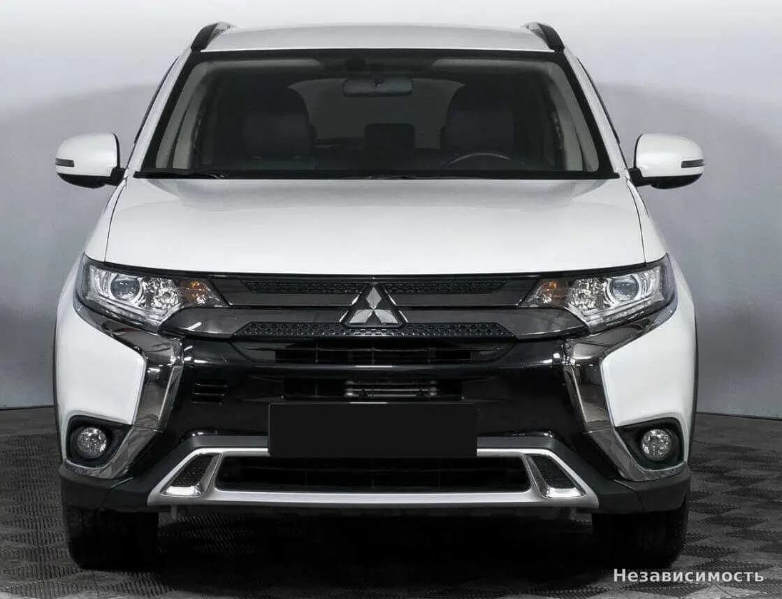 Mitsubishi Outlander 2021 с пробегом — фото 2