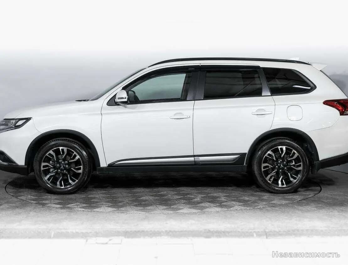 Mitsubishi Outlander 2021 с пробегом — фото 8