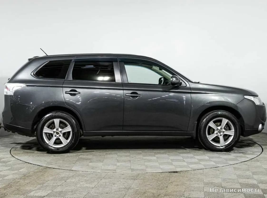 Mitsubishi Outlander 2013 с пробегом — фото 4