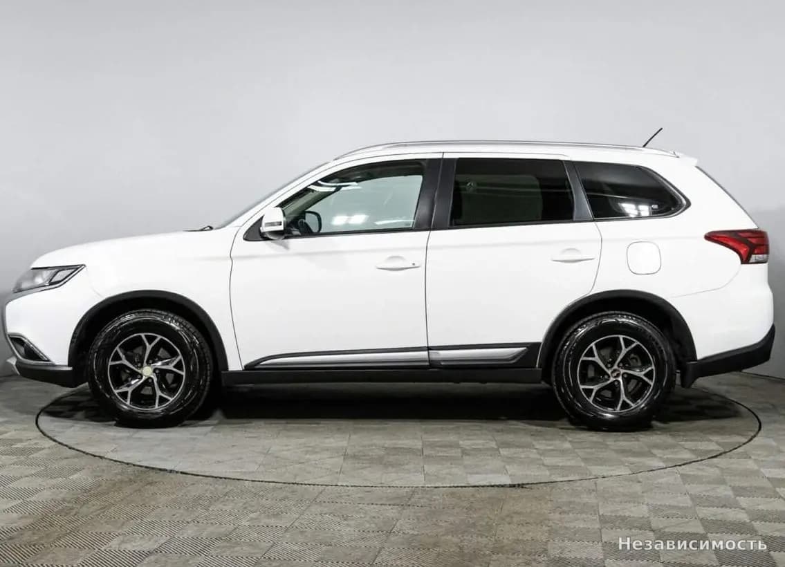 Mitsubishi Outlander 2016 с пробегом — фото 8