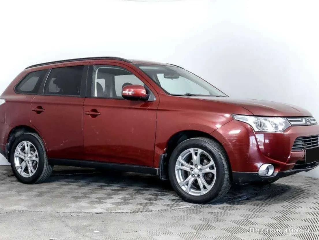Mitsubishi Outlander 2013 с пробегом — фото 2