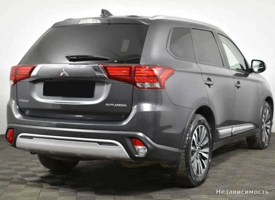 Mitsubishi Outlander 2019 с пробегом — фото 3