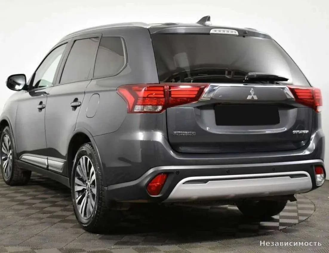 Mitsubishi Outlander 2019 с пробегом — фото 4
