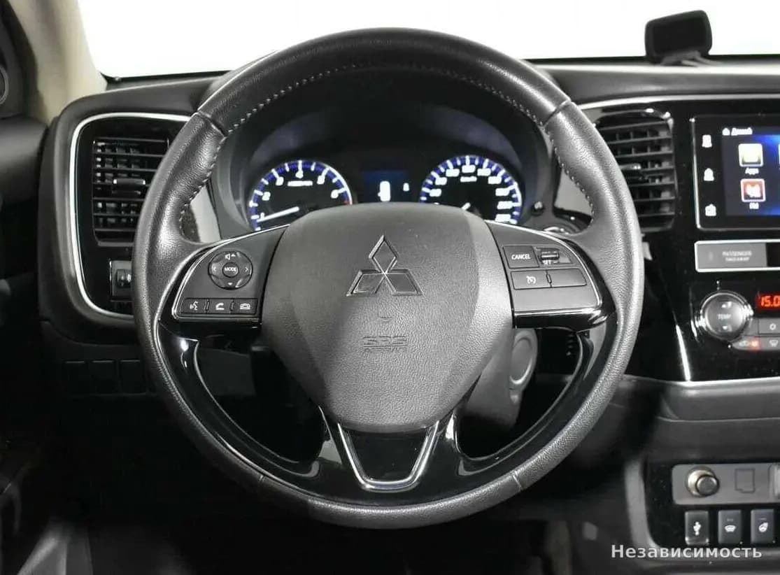 Mitsubishi Outlander 2019 с пробегом — фото 10
