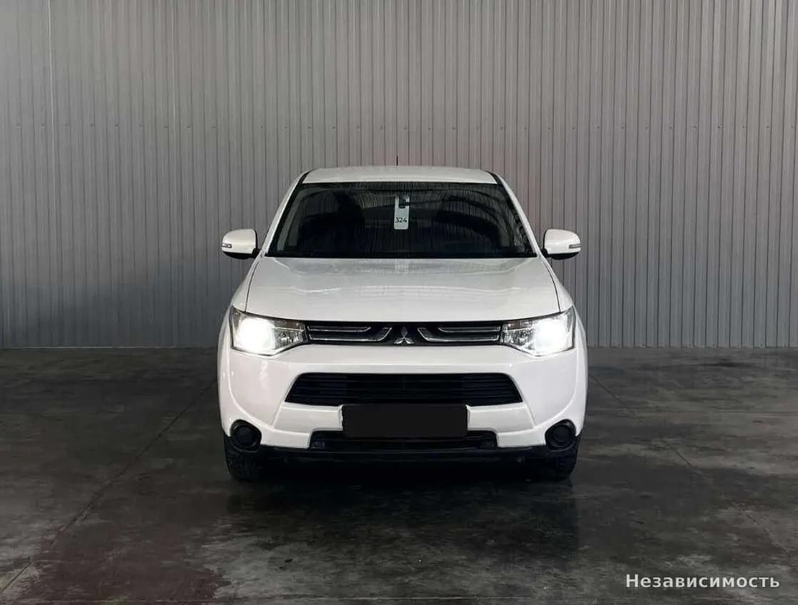 Mitsubishi Outlander 2013 с пробегом — фото 2
