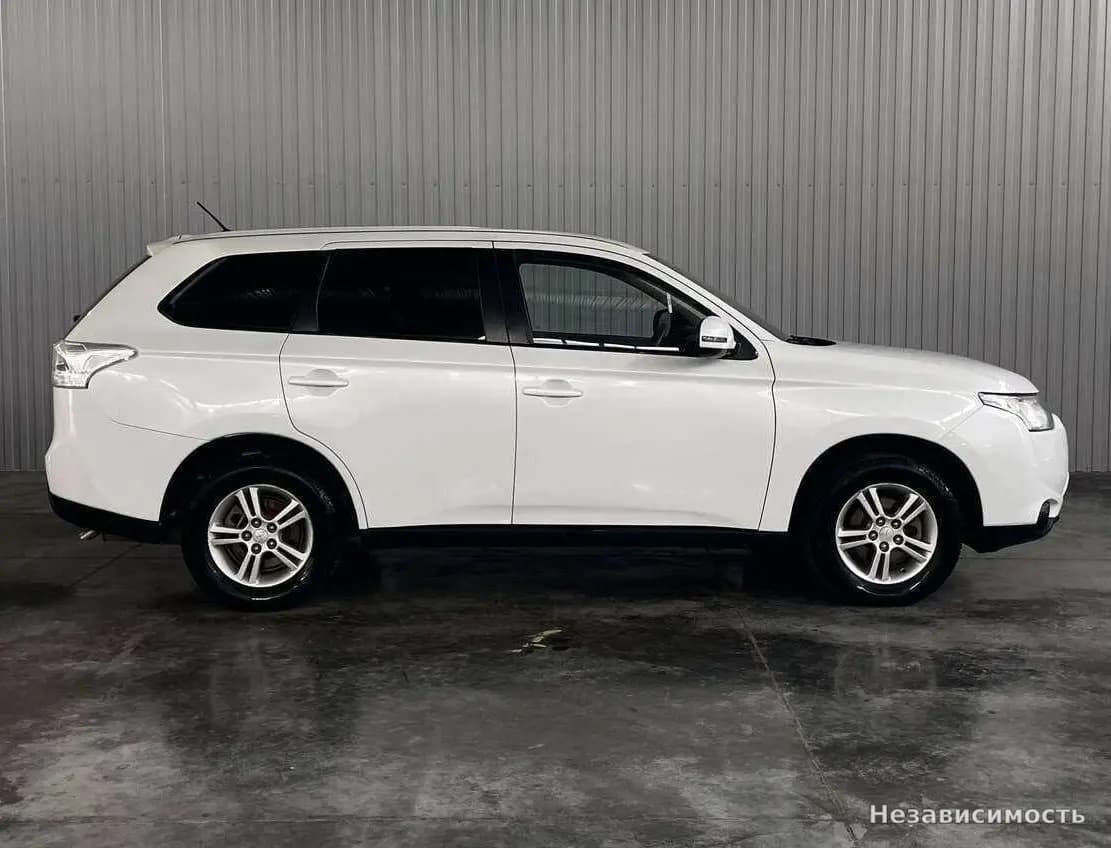 Mitsubishi Outlander 2013 с пробегом — фото 4