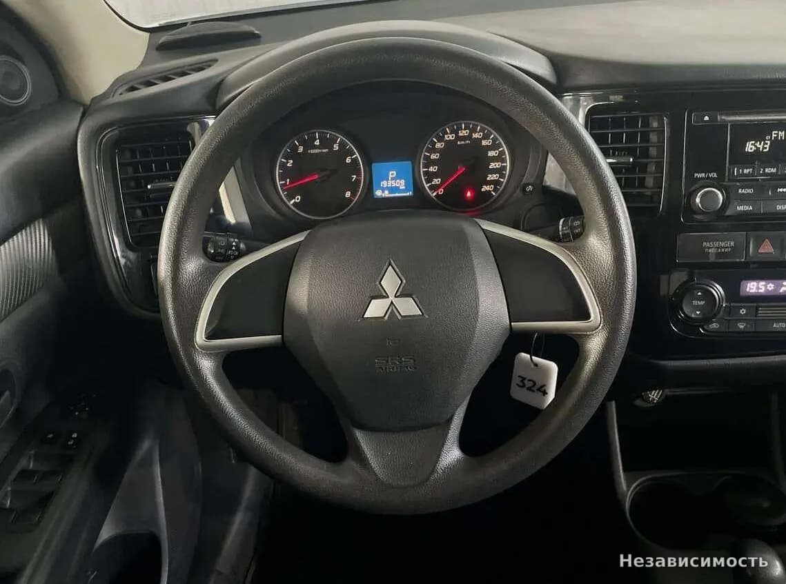 Mitsubishi Outlander 2013 с пробегом — фото 10