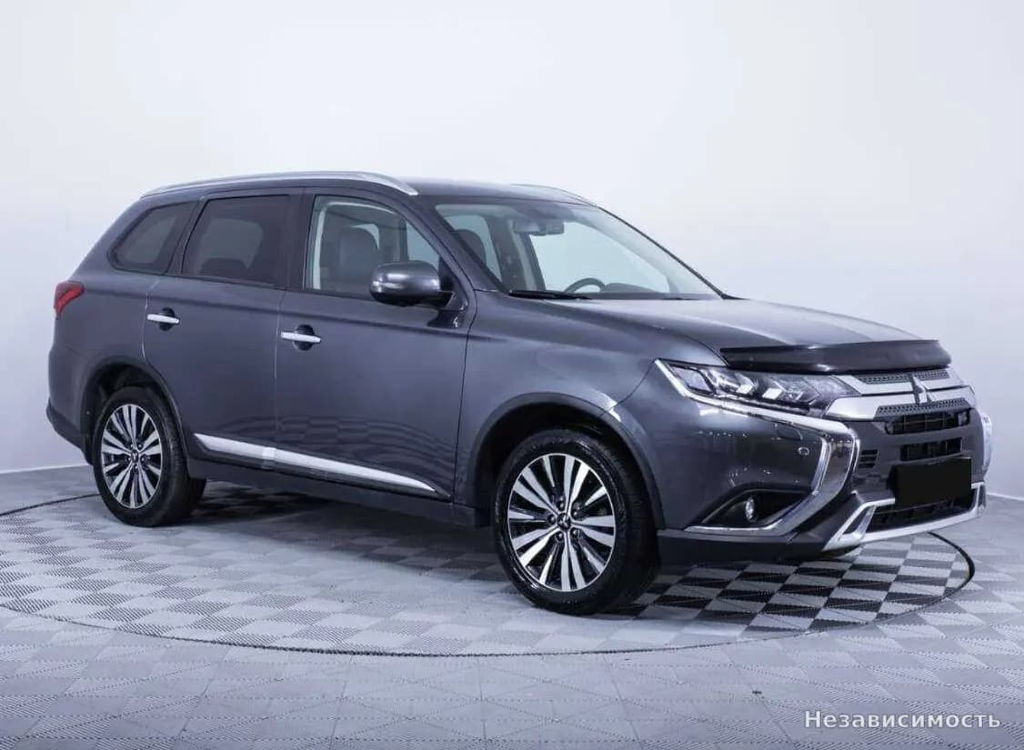 Mitsubishi Outlander 2021 с пробегом — фото 3