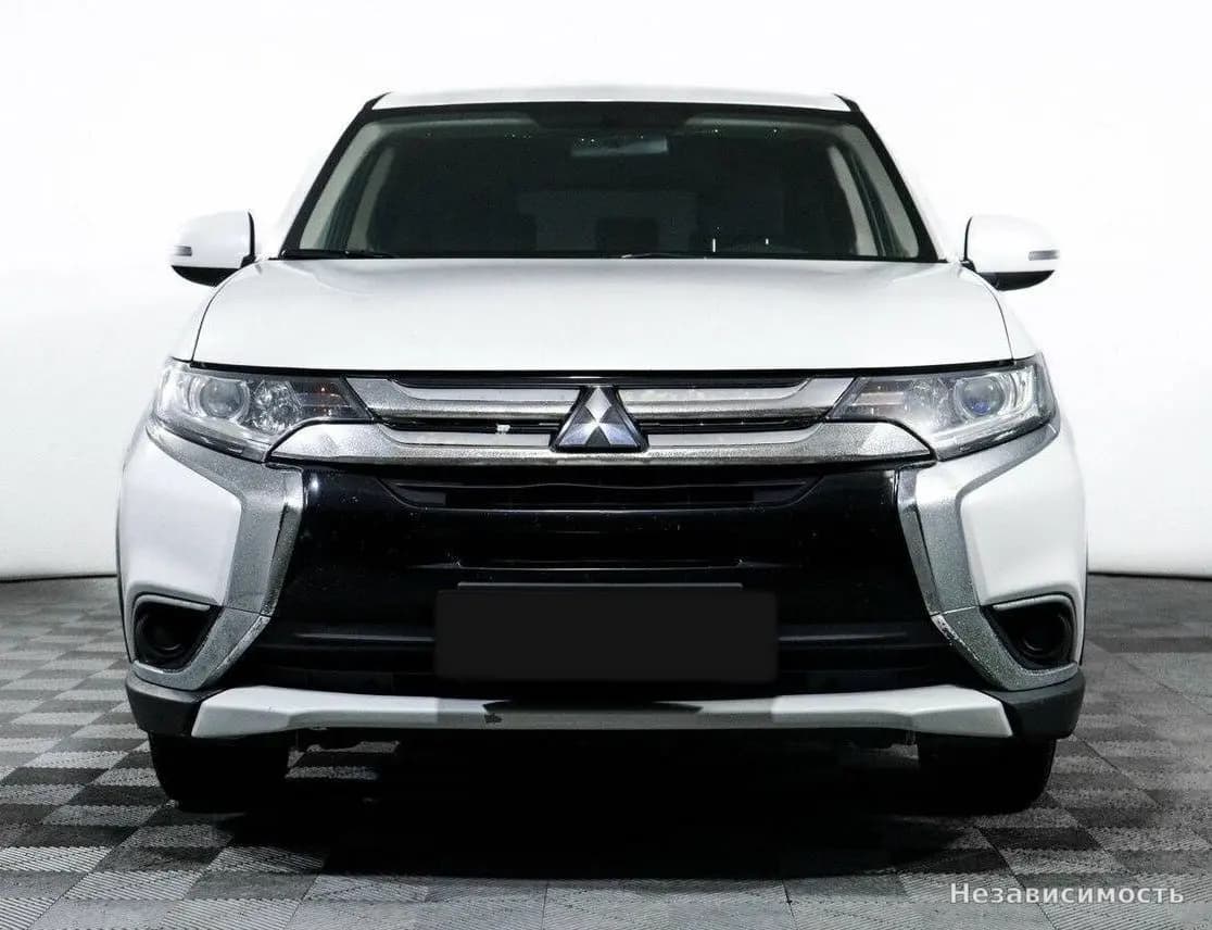 Mitsubishi Outlander 2015 с пробегом — фото 2
