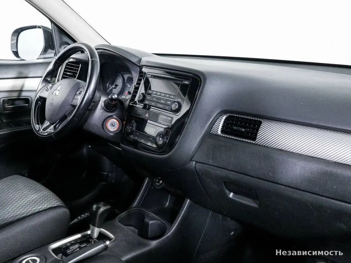 Mitsubishi Outlander 2015 с пробегом — фото 6
