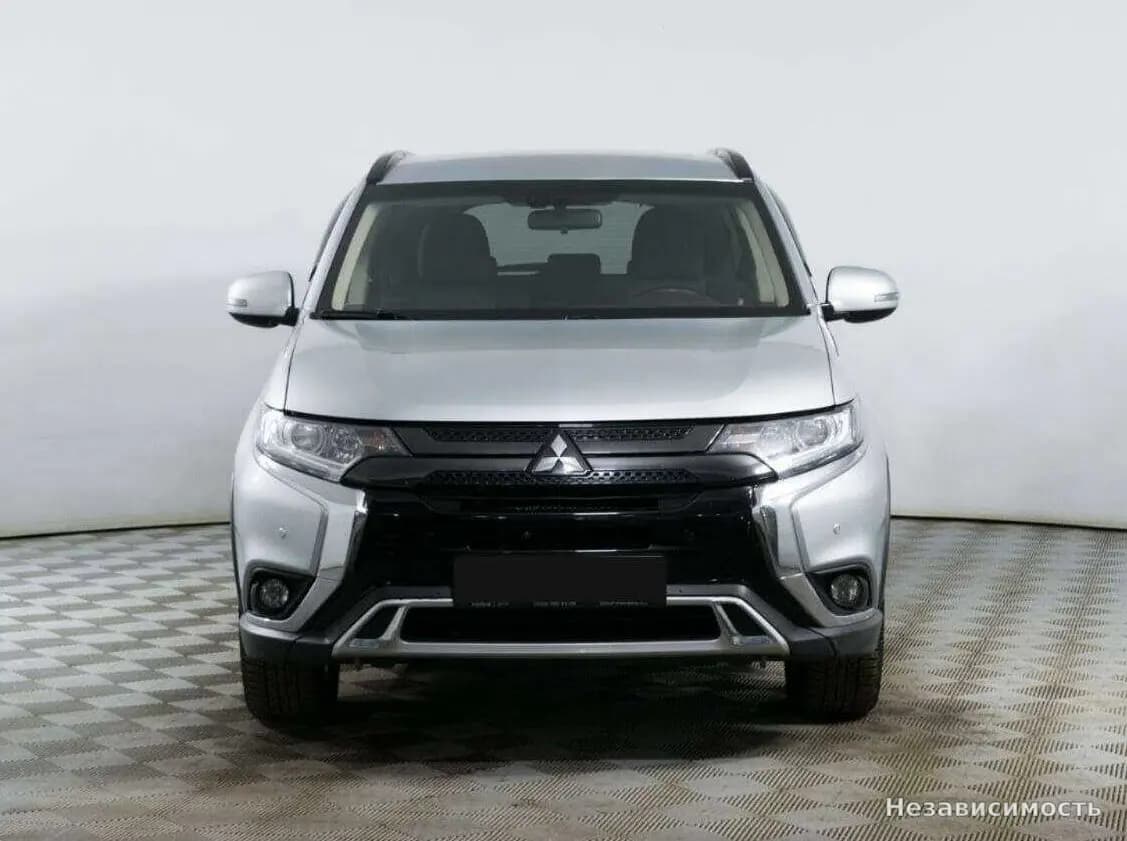 Mitsubishi Outlander 2021 с пробегом — фото 2