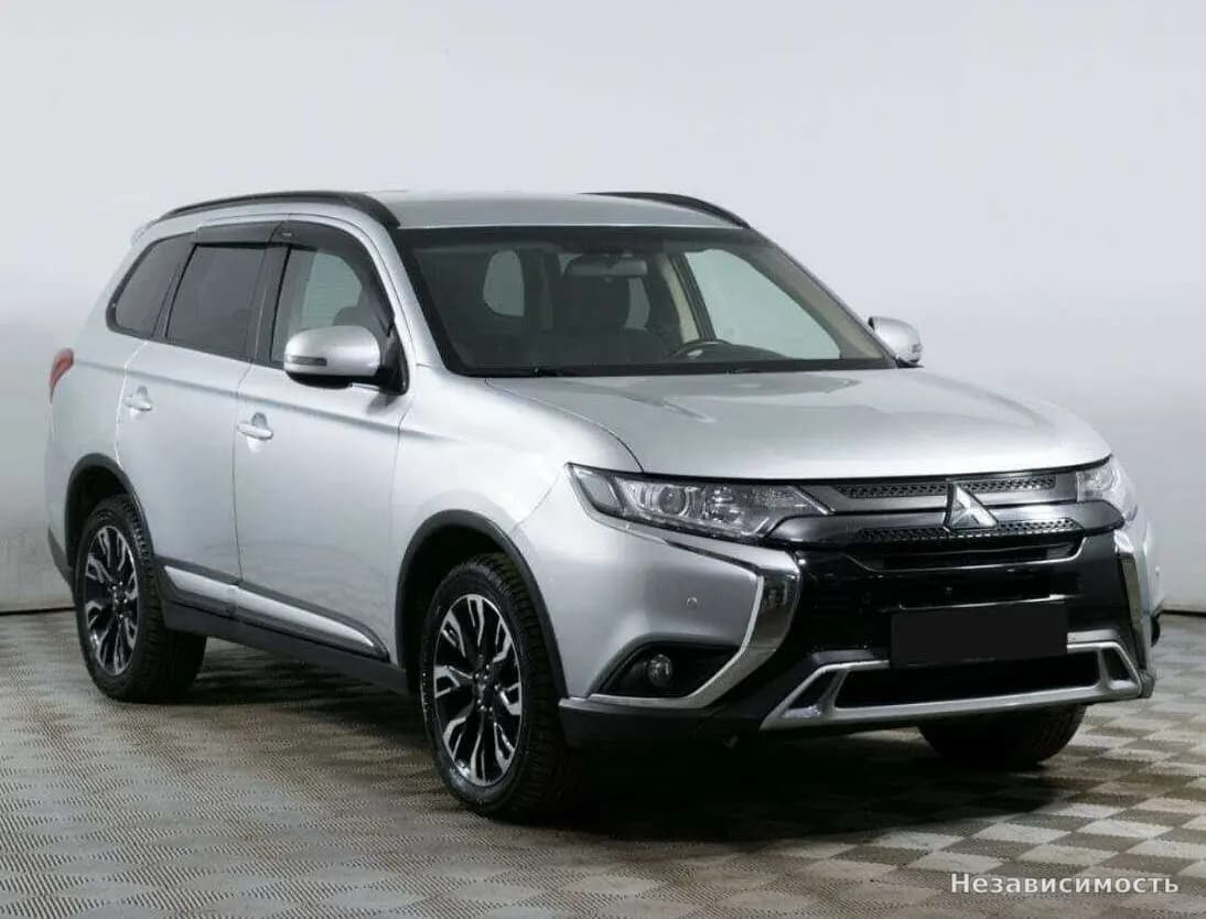 Mitsubishi Outlander 2021 с пробегом — фото 3