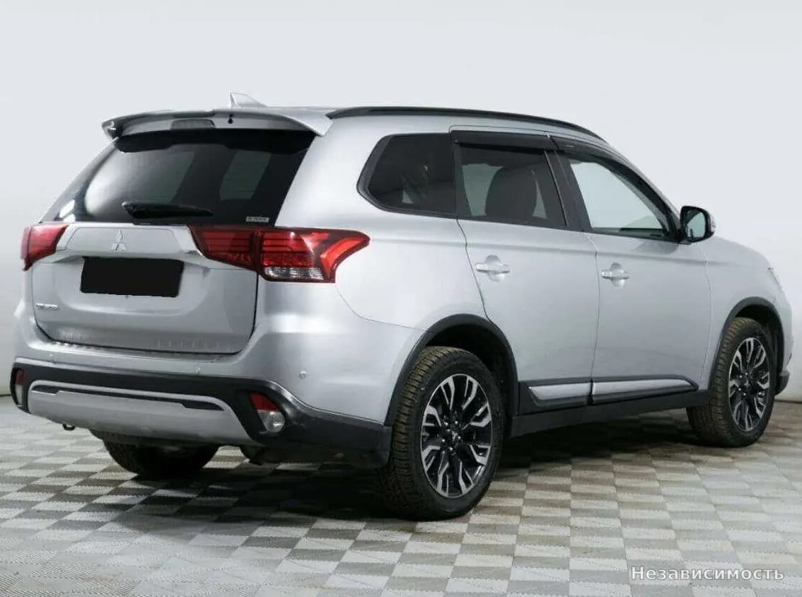 Mitsubishi Outlander 2021 с пробегом — фото 5