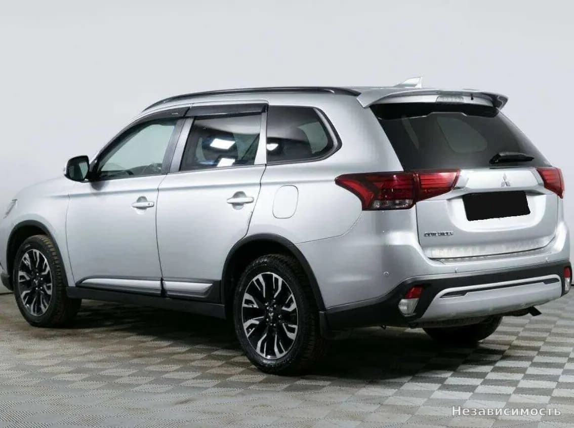 Mitsubishi Outlander 2021 с пробегом — фото 7