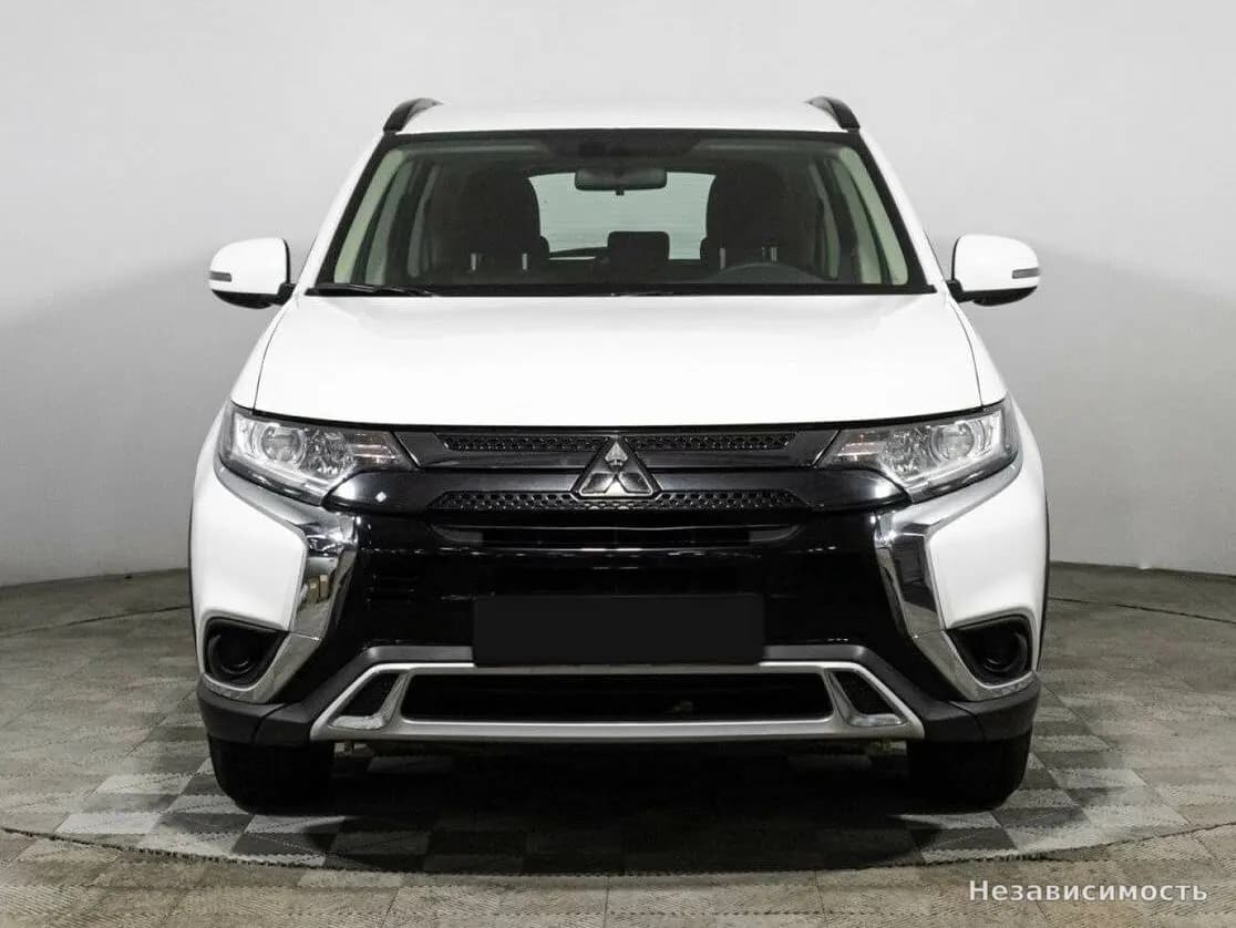Mitsubishi Outlander 2022 с пробегом — фото 2