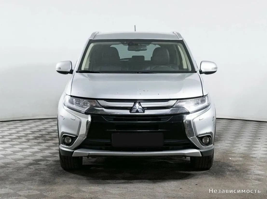 Mitsubishi Outlander 2015 с пробегом — фото 2