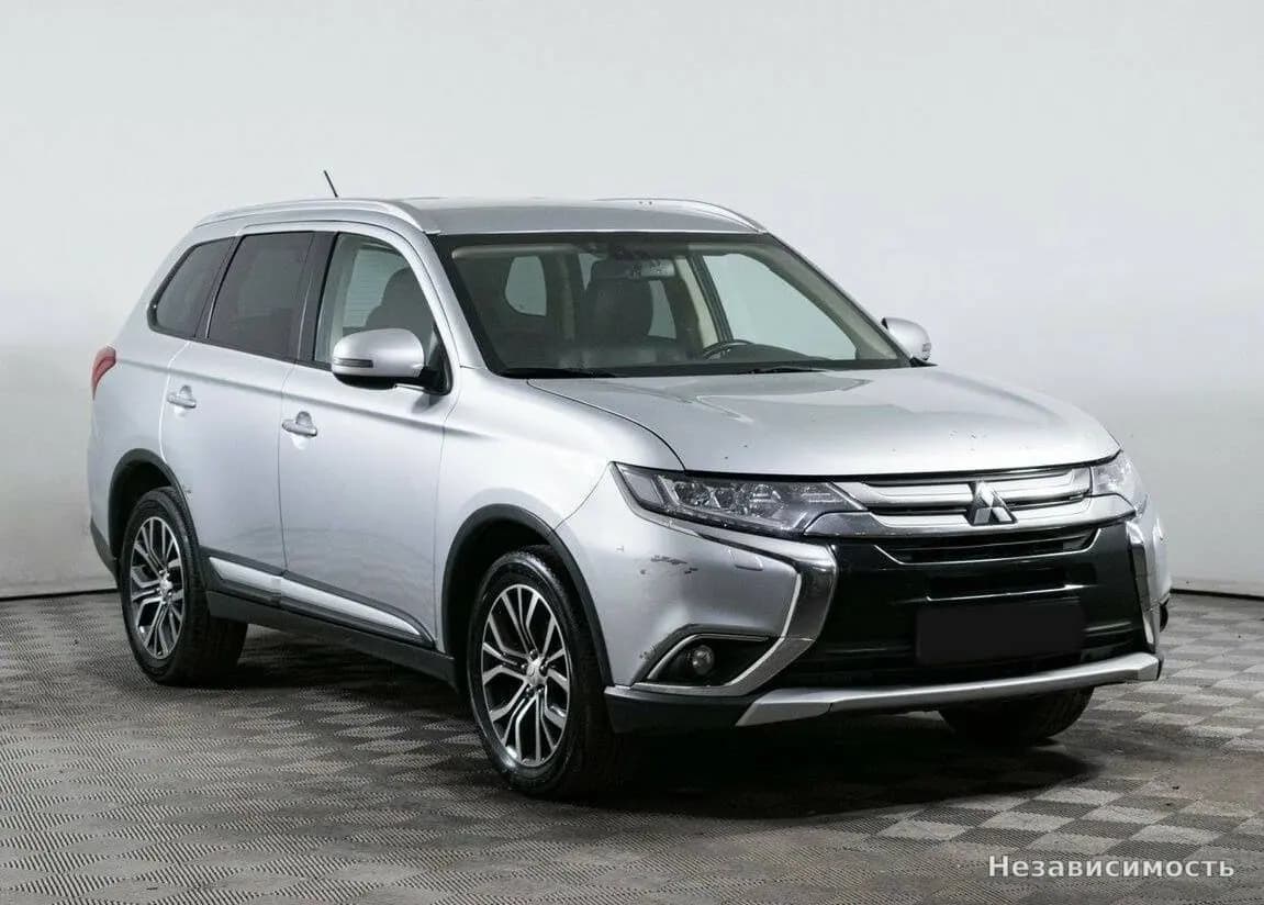 Mitsubishi Outlander 2015 с пробегом — фото 3