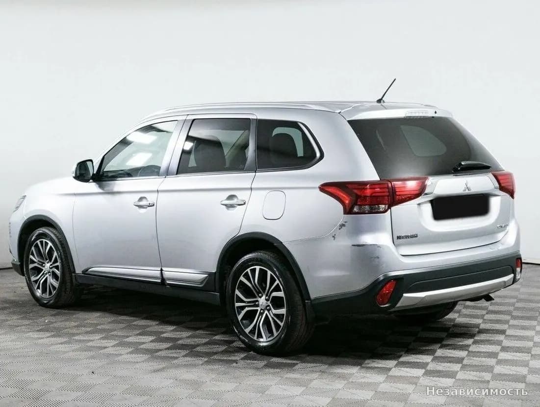 Mitsubishi Outlander 2015 с пробегом — фото 6